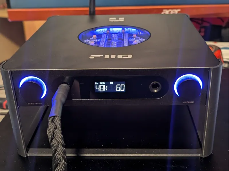 Fiio K13 R2R + Darkside Stand / Stack