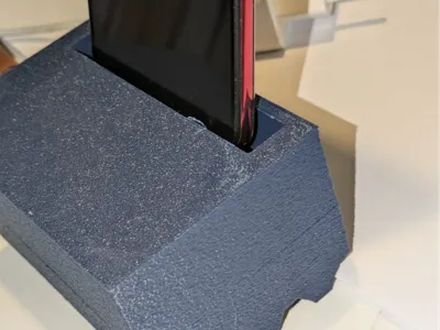 Moku phone charger stand