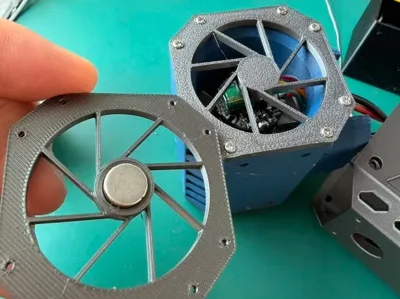 40mm fan opening, compatible with small magnets