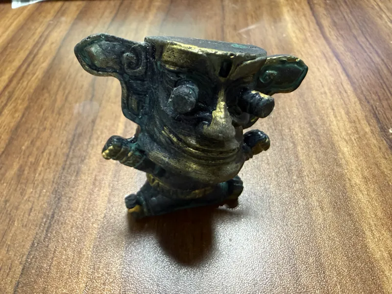 纵目面具人