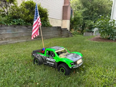 Traxxas UDR Flag Mount