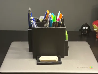 Pen Holder