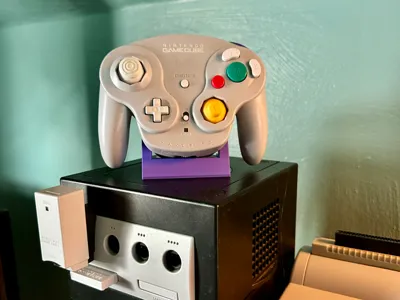 GameCube Wavebird display stand