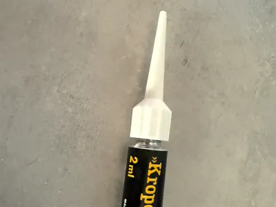 glue tip kropelka