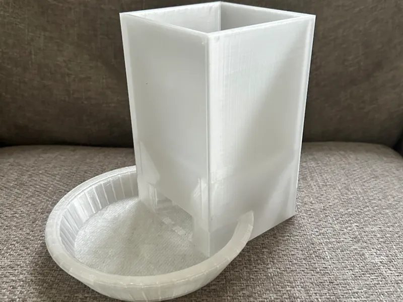 Cat water feeder/Cat sipper
