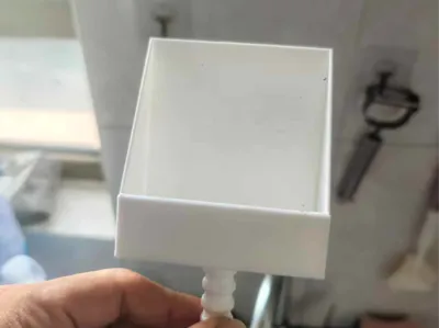 Small shovel