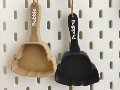 Pug-shaped dog food scoop (customizable name)