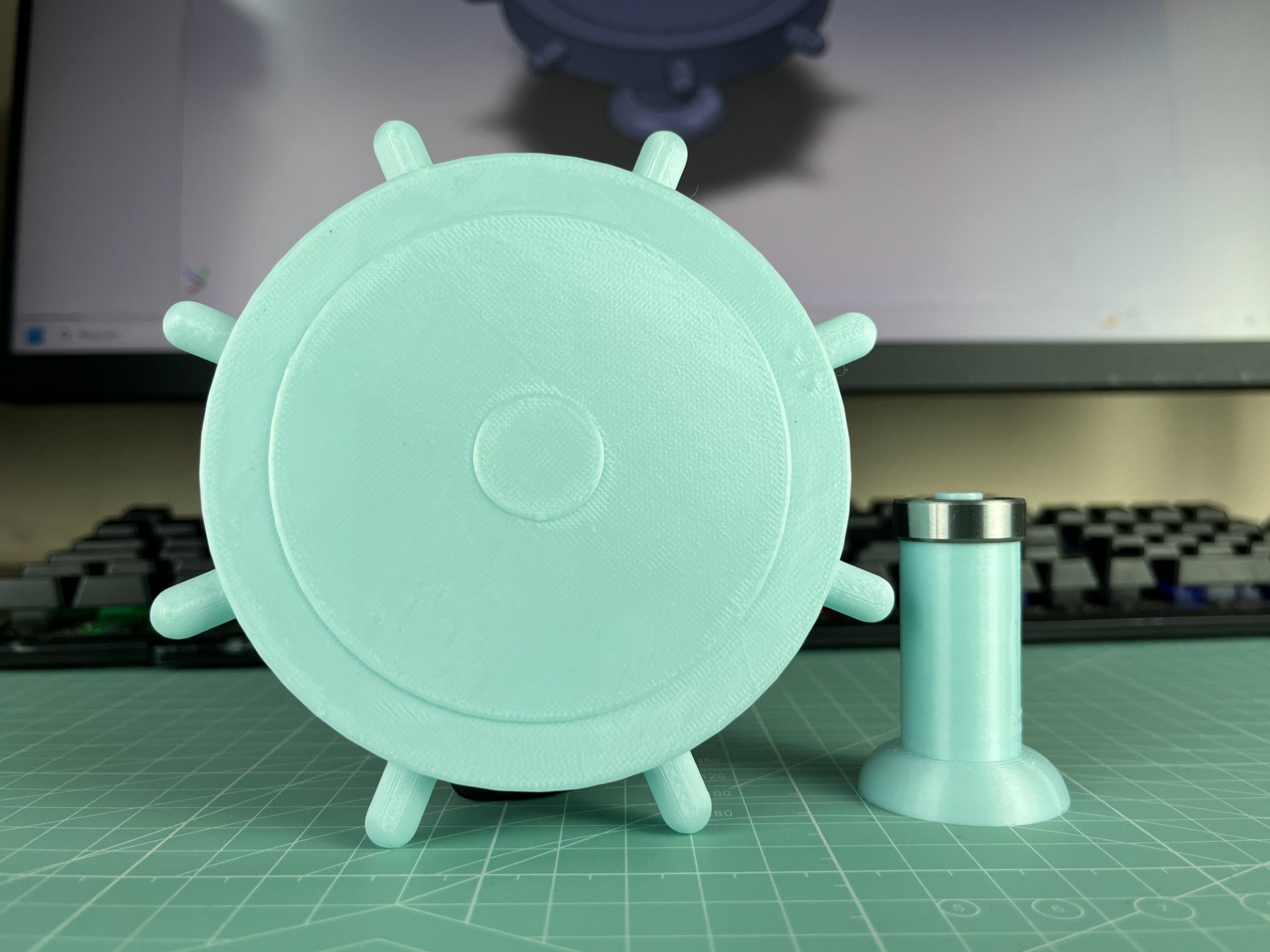 Krusty Krab Rotating Display Table - Spongebob