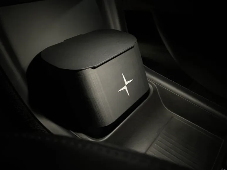 Polestar 4 Center Console Trash Bin