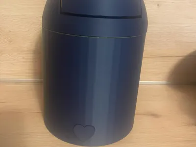 Desk Bin with Heart