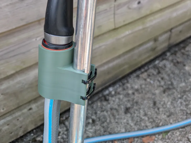 Support de tuyau pour dérouleur Gardena
