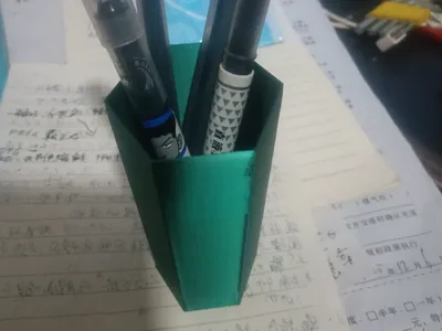 Hexagonal Pen Holder 2