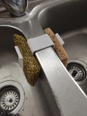 Sink sponge holder