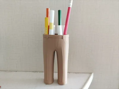 Pants-shaped pen holder