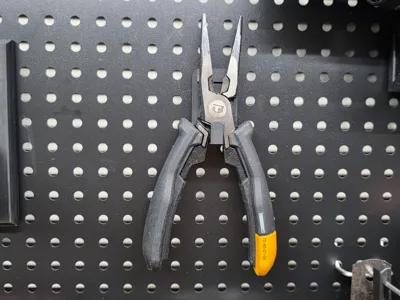 ToughBuilt needle-nose pliers round hole pegboard hanger (6x16mm)