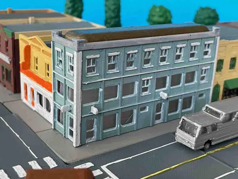 Town building US 11 - corner building (z-scale)