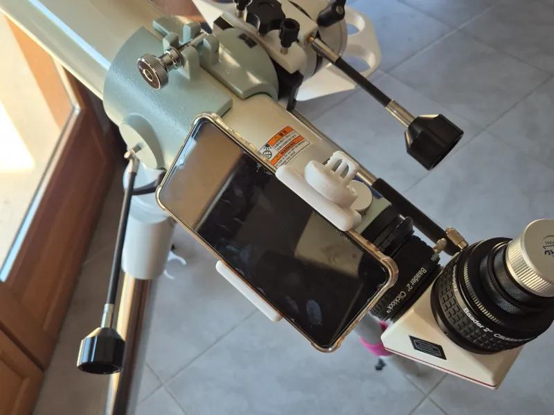 Phone holder - Finder dovetail