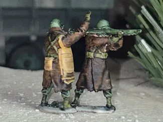 WW2 US winter 2-man bazooka team