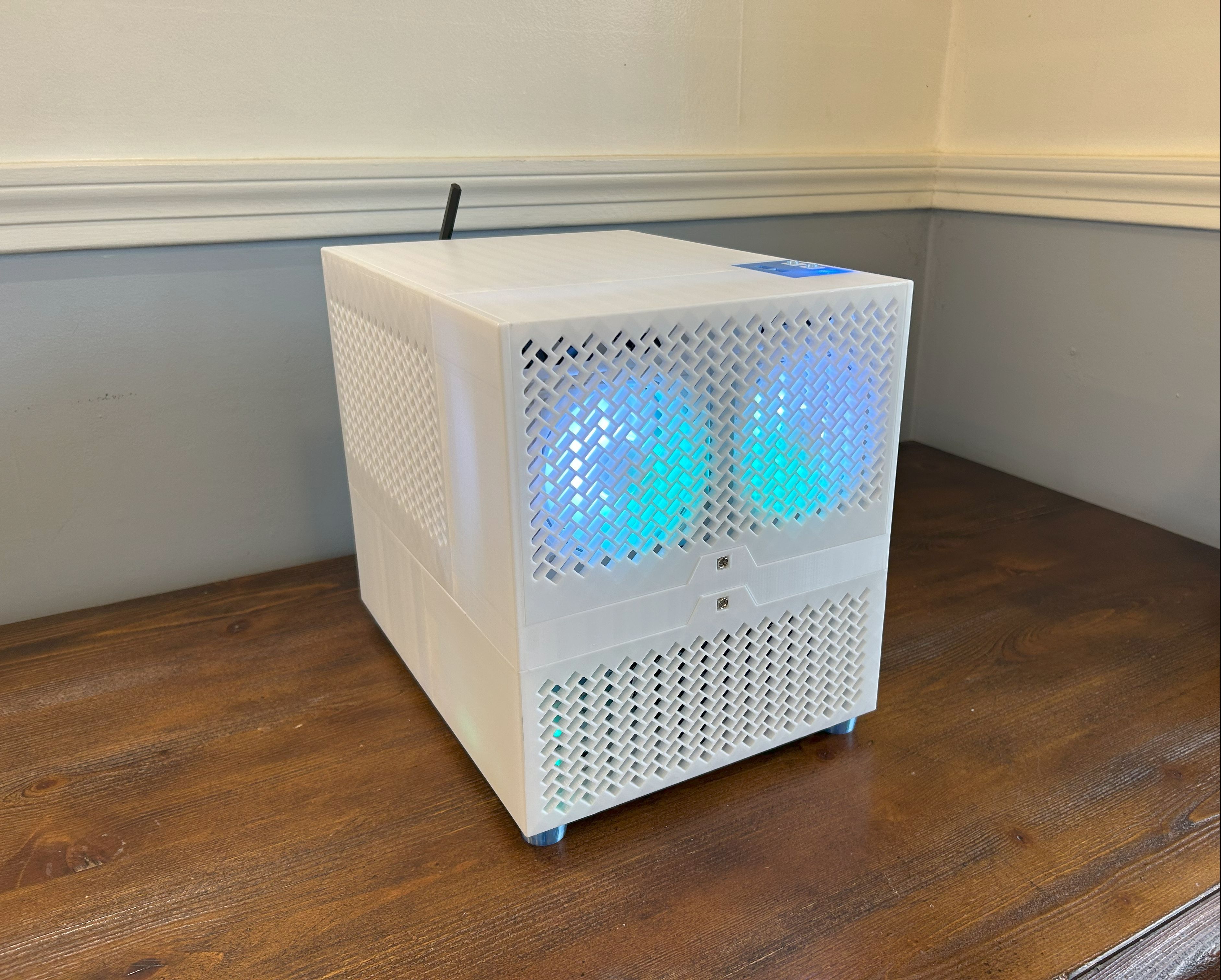The Herringbone - MATX PC Case