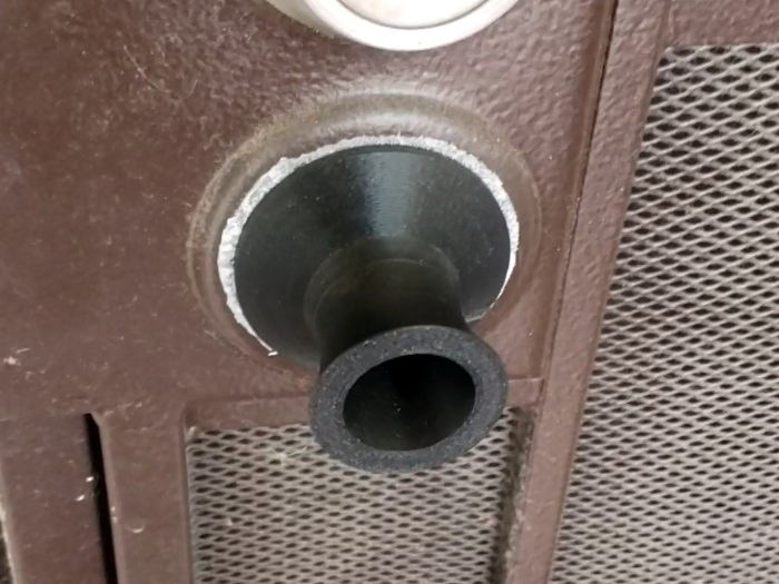 Fixed Doorknob, Threaded, Tight Clearance Approved