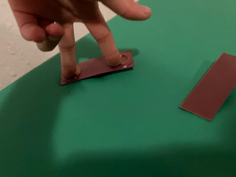 finger see saw