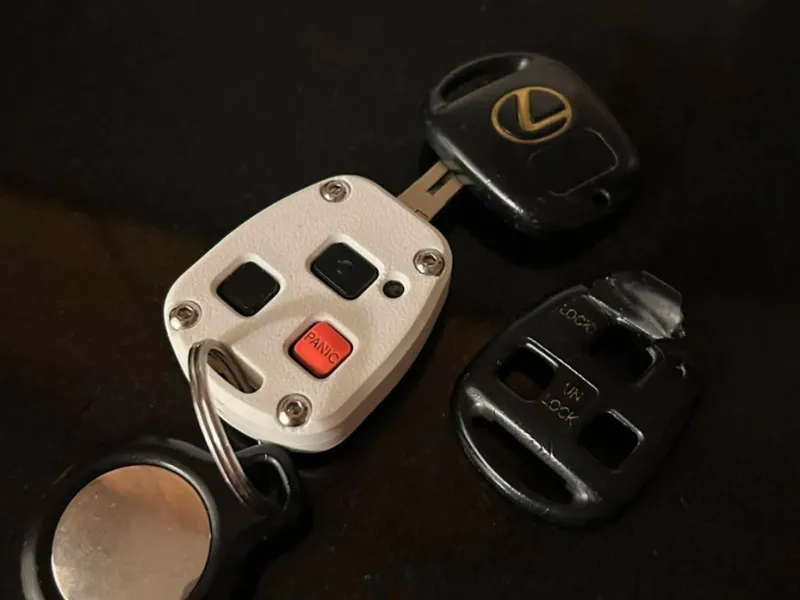 Lexus/Toyota Keyfob Cover (need M3 hardware)