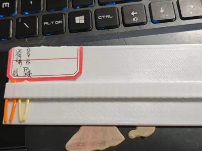 Simple color swatch, only needs one piece of filament.