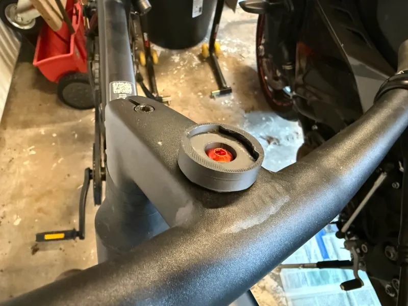 Bracket for wireless bicycle computer from Action