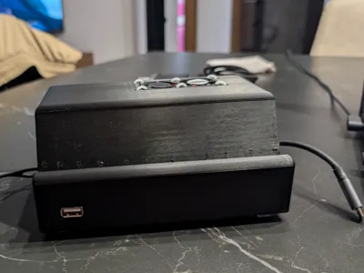 Desktop smartphone stand