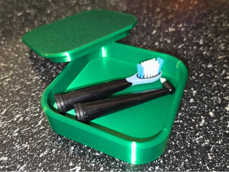 Simple container box with cover