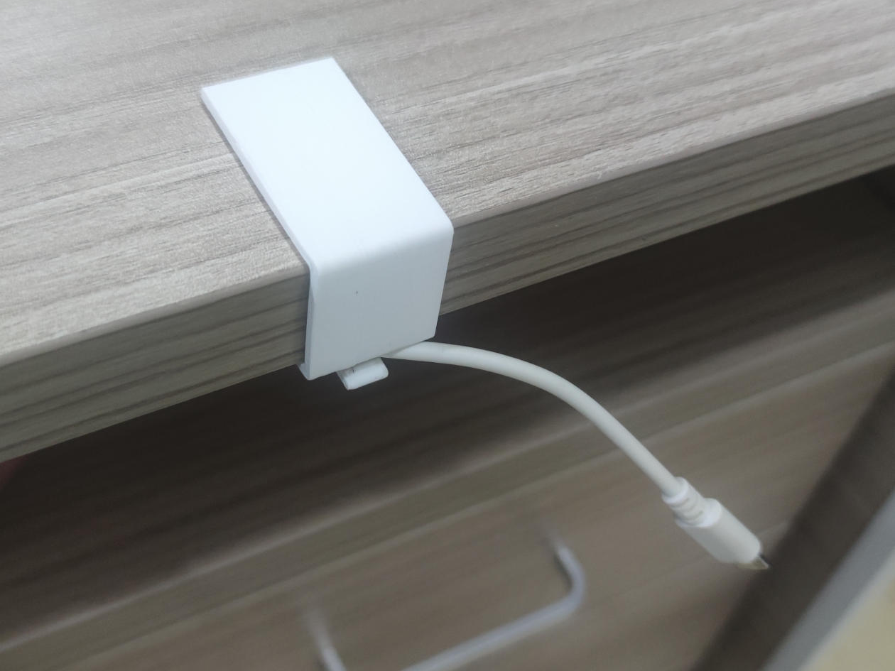 USB线夹