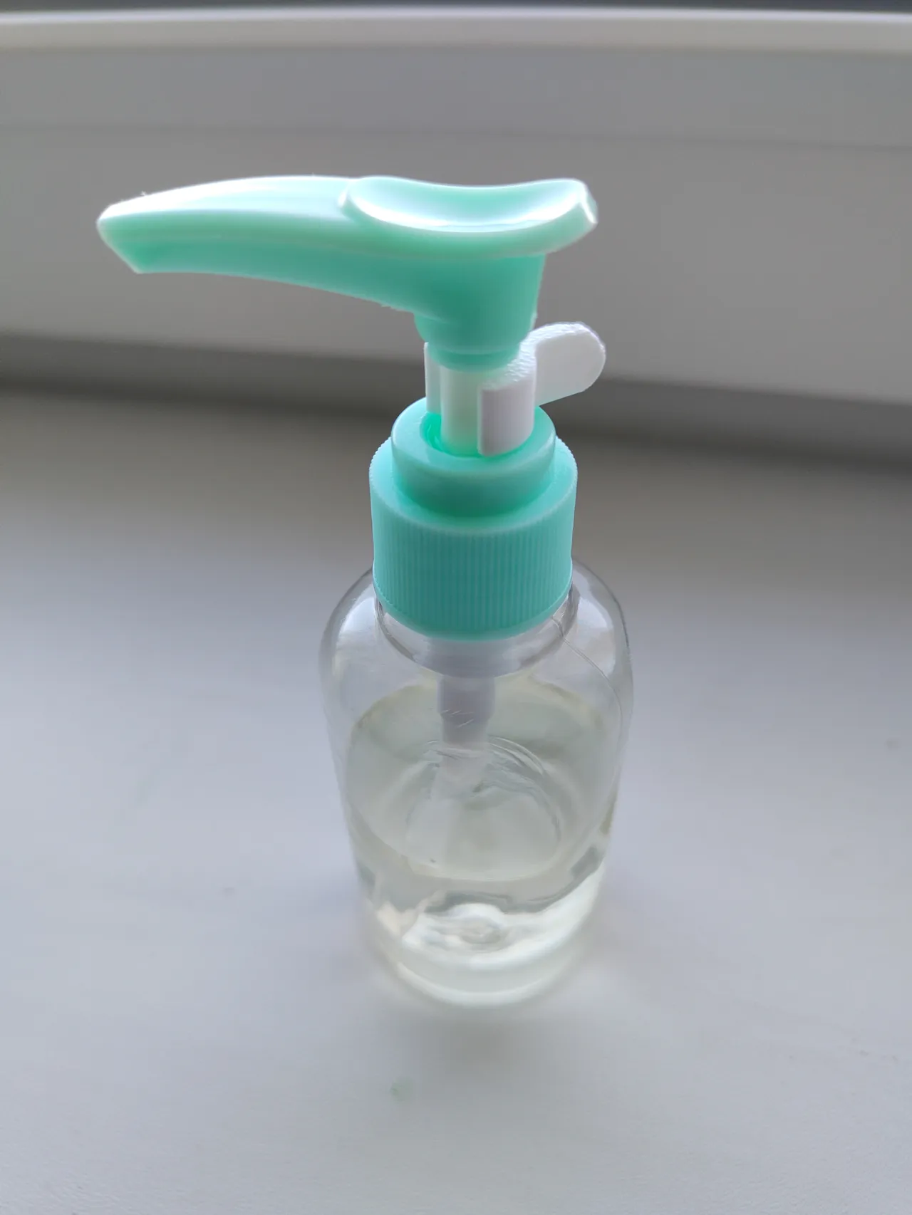 Universal Pump Bottle Travel Lock Clip view 2
