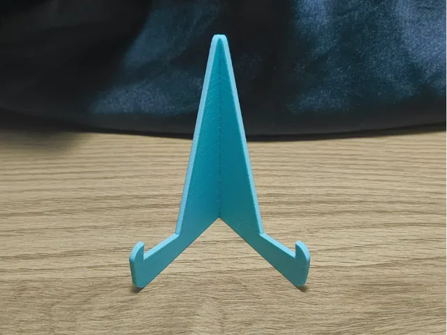 trading card stand