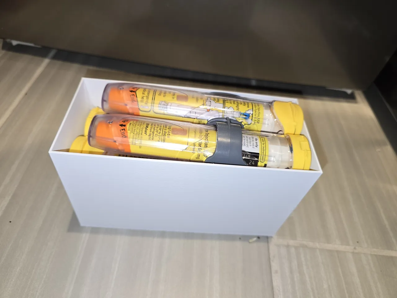 Epi Pen storage box - or general 7x3x4" box view 3