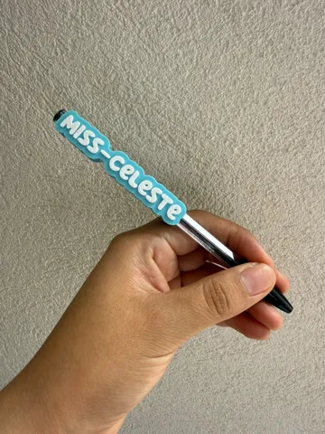 Modelo para impresión 3D: Customizable Pencil Name Topper | Parametric Bluey — vista de referencia 4