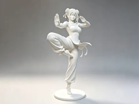 Modelo para impresión 3D: 国风格斗少女 功夫武术 模型摆件 高精细 倒置打印 — referencia de MakerWorld