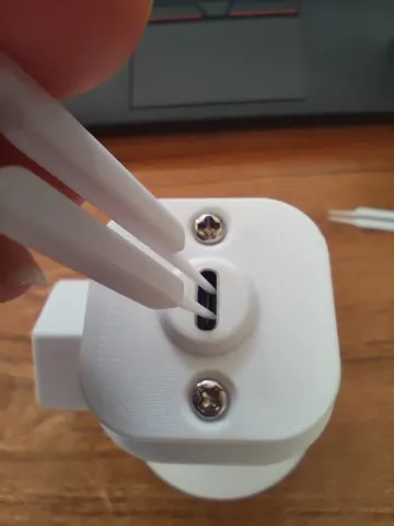 Modelo para impresión 3D: 充电口清灰神器 迷你夹子 typec口清灰 USB-C 手机口清灰工具 清灰尘夹子 除尘工具 — vista de referencia 3