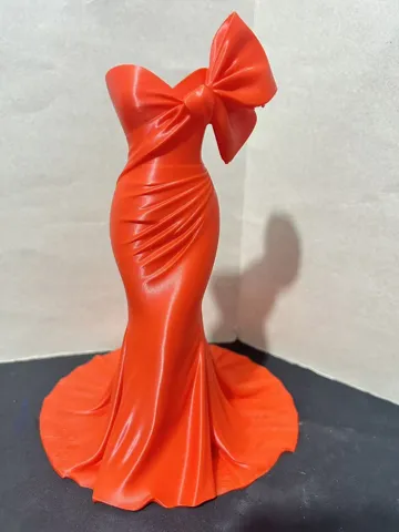Modelo para impresión 3D: 蝴蝶结抹胸鱼尾礼裙花瓶 款式1 — vista de referencia 3
