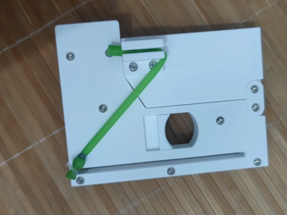 Modelo para impresión 3D: 卡片弹弓Pro. Referencia del modelo original.