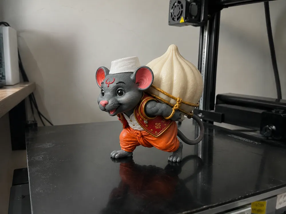 Figura decorativa: Mushak. Referencia del modelo original.