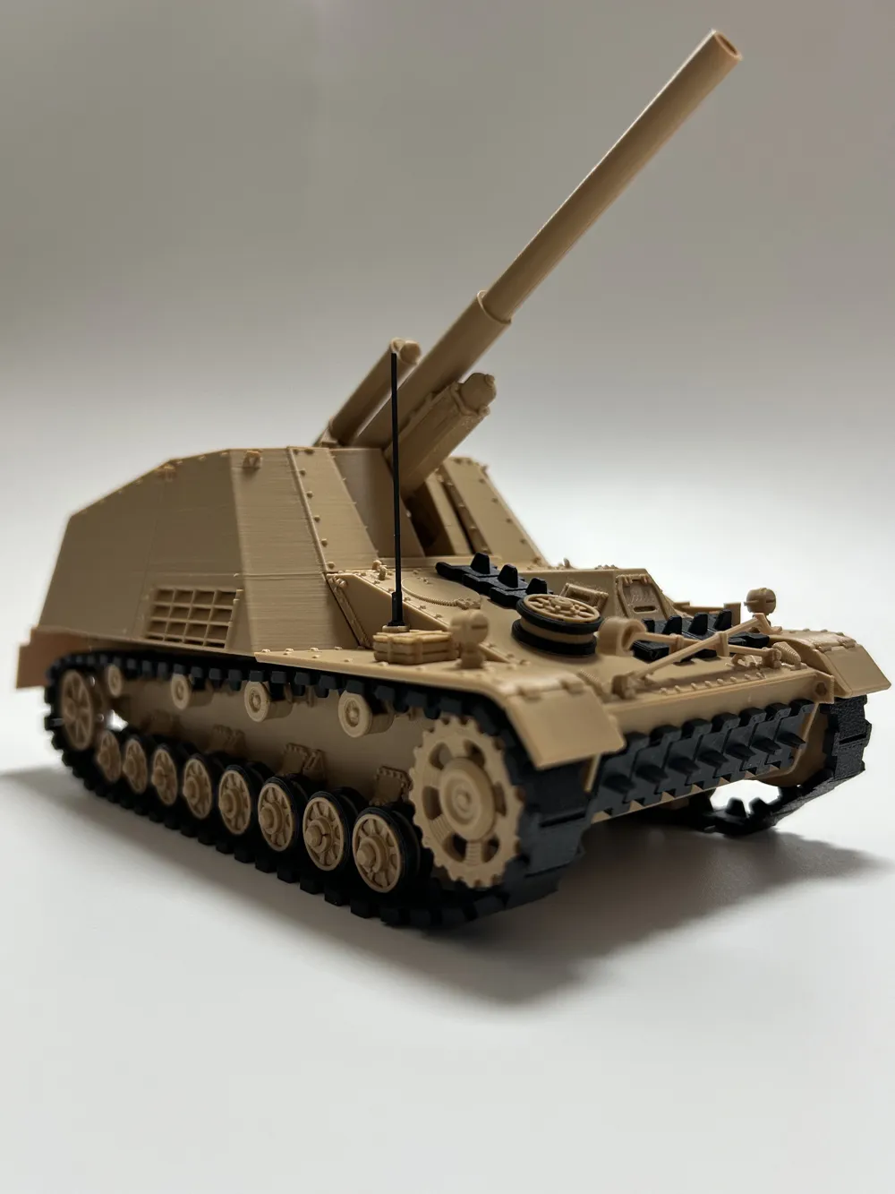 1:35 Hummel Self-propelled Gun with full interior details, movable gun ...