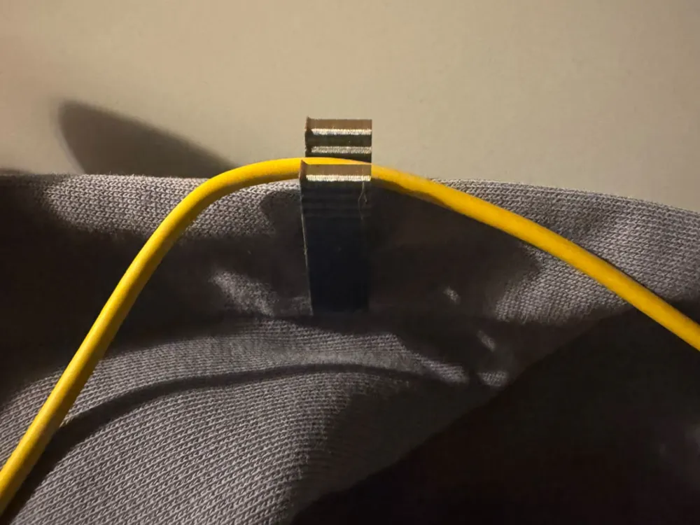 wire clamp for clothes - Free 3D Print Model - MakerWorld