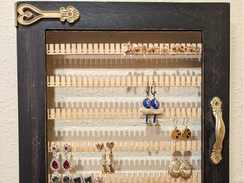 Earring Picture Frame Holder (5x7) 