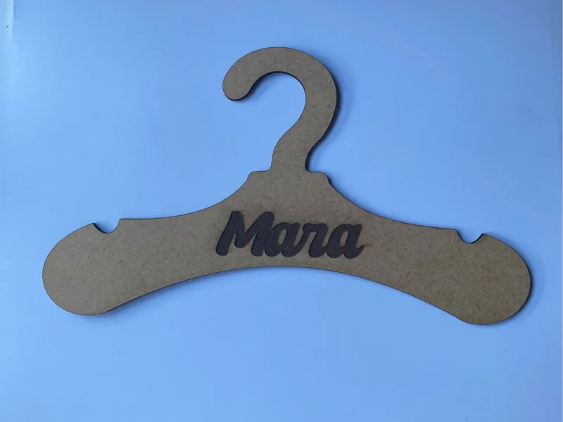 Percha de madera