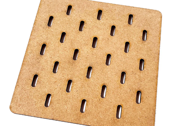 Laser Cut Pegboard Compatible with Skadis by 阿杯 MakerWorld: Download Free 3D Models - 3D model önizlemesi