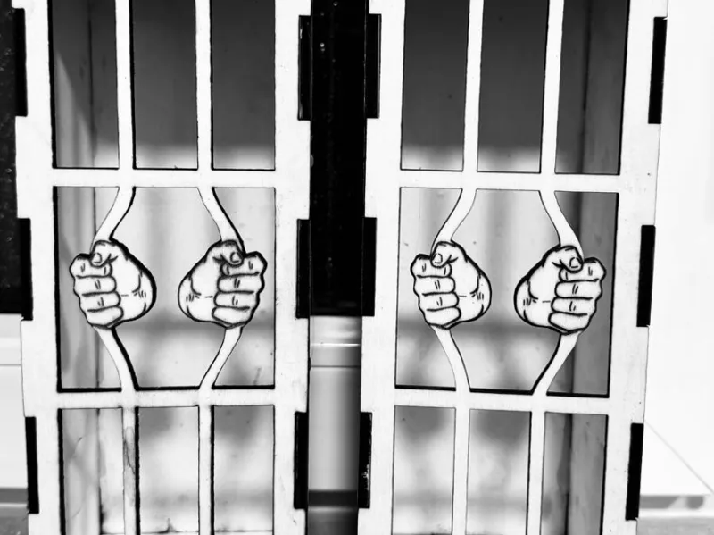 Bottle Jail
