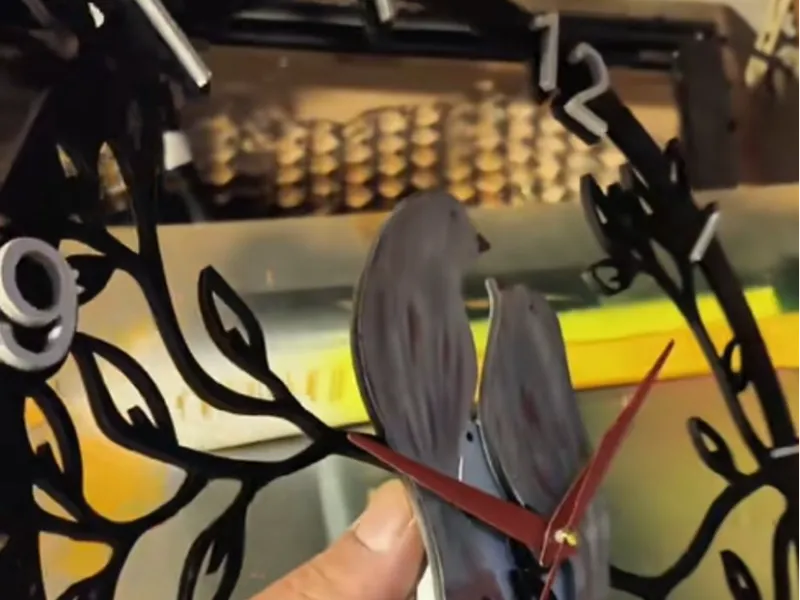BIRDS WALL CLOCK