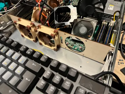 Two-part 80mm server fan mounting plate for Intel
