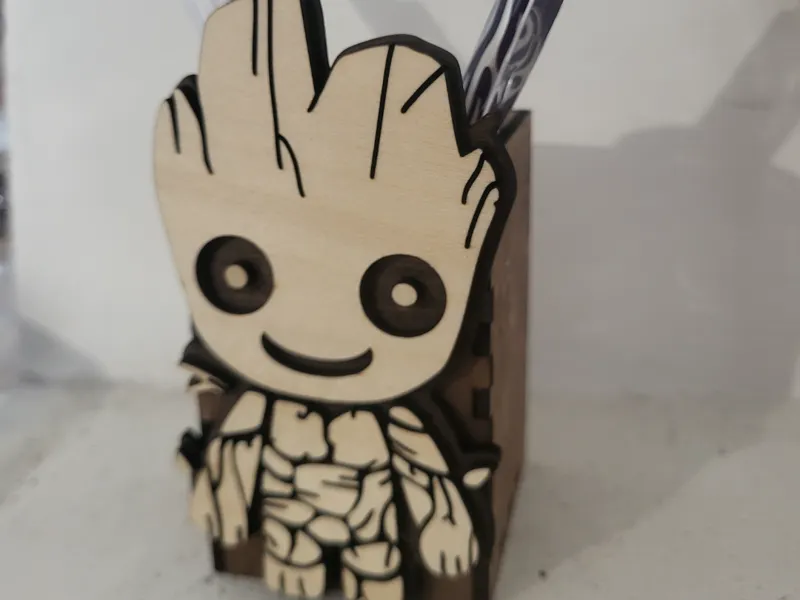 Pen holder