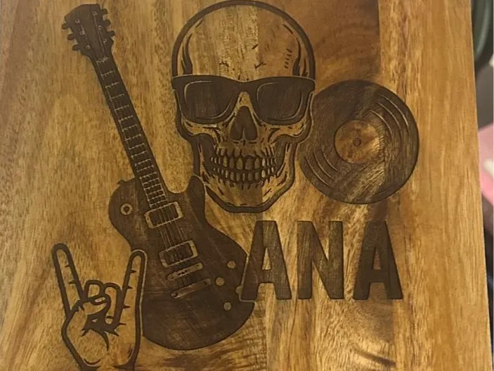 tabla de quesos personalizada con nombre de ana